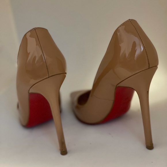 Christian Louboutin - Picture 3 of 9
